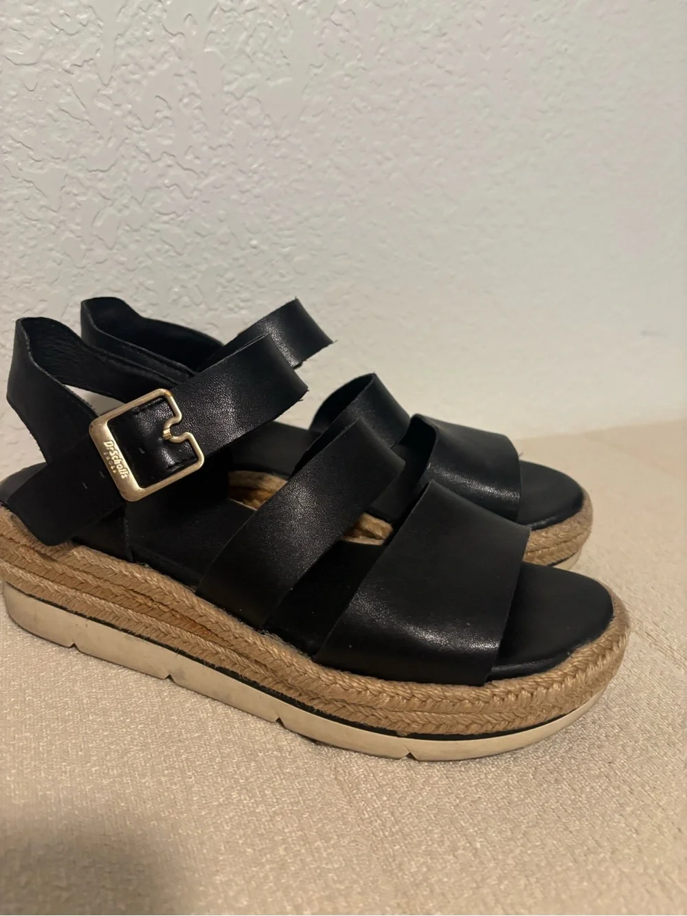 Dr. Scholls three strap